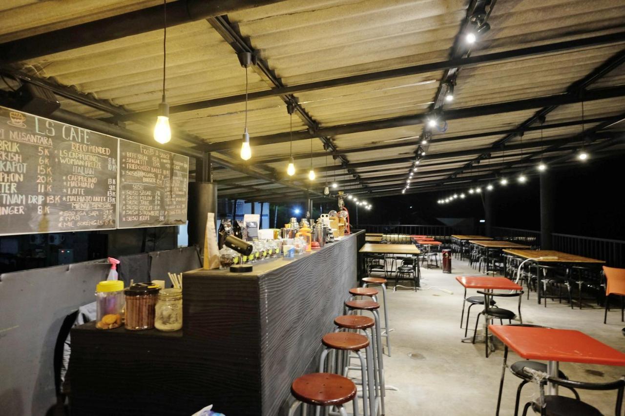 Zen Rooms B Walk Batu Malang Zewnętrze zdjęcie